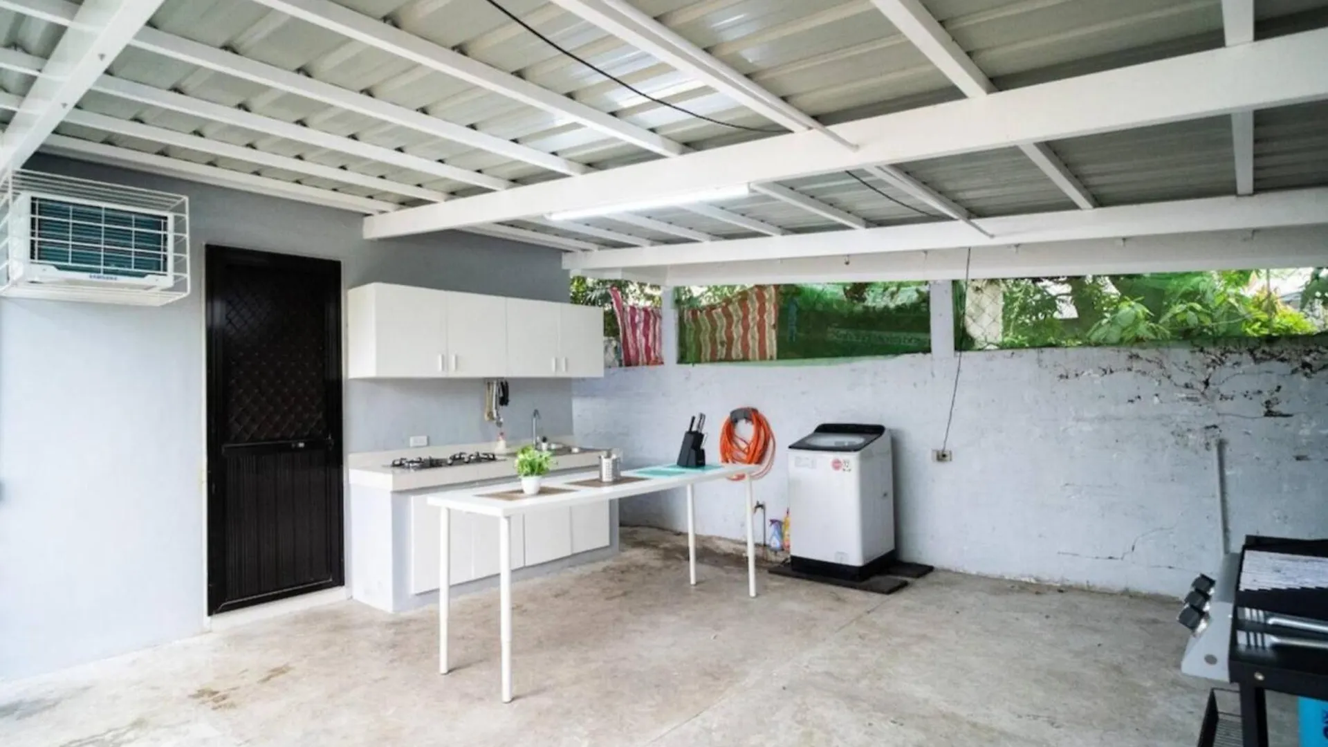 Holiday home 3Bd Lux City Oasis Las Pinas Villa Manila